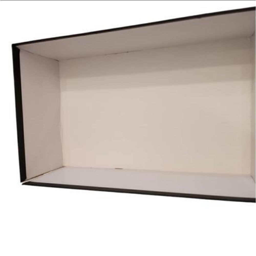 Authentic Gucci Empty Gucci Box - Picture 5 of 7